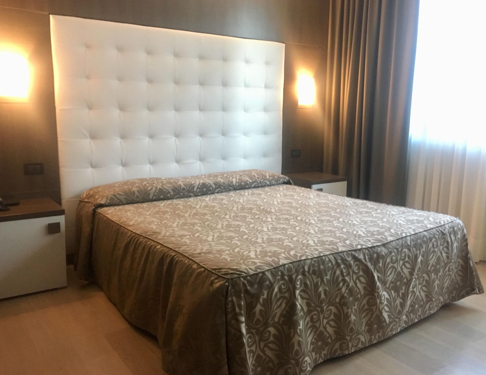 Hotel Victoria فيتشنزا المظهر الخارجي الصورة